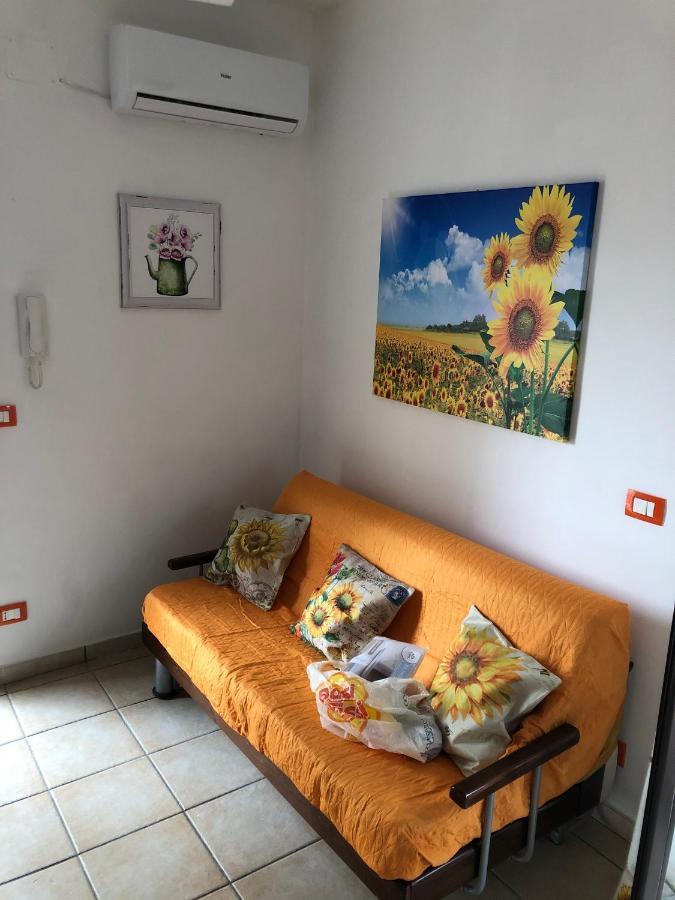 Appartamenti Alessandro อันโญเน บันญี ภายนอก รูปภาพ